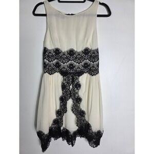 Bebe Lace Mini Dress Womens  Sz‎ 6 Cream Black Sleeveless Chiffon Cocktail Party